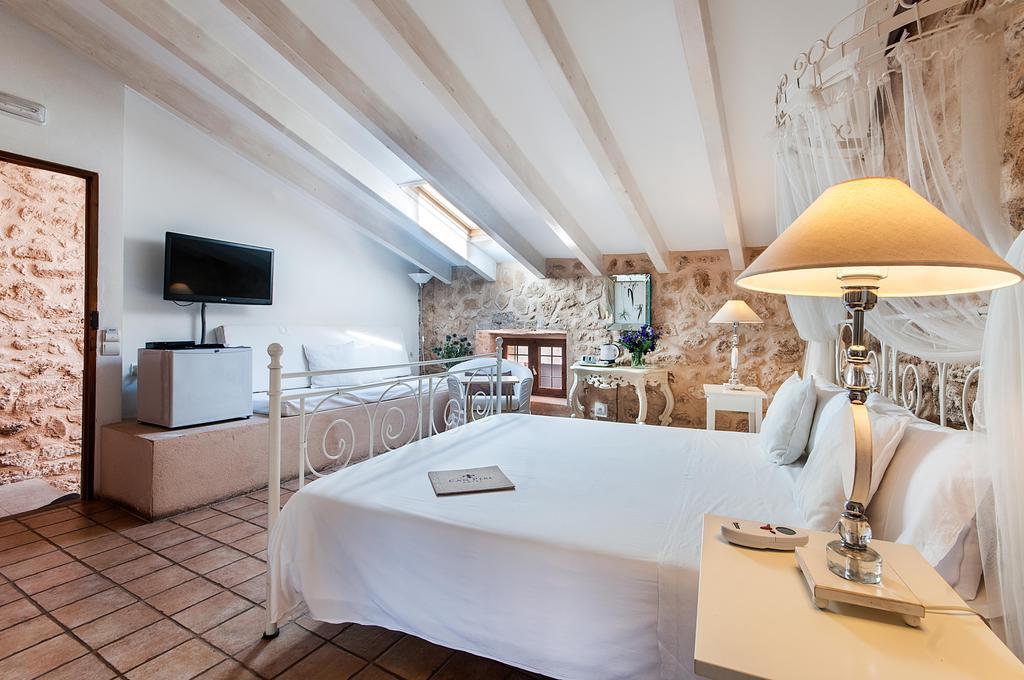 Hotel Ca'n Pere 4*